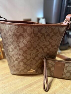 Coach Signature Canvas Bucket Bag and Wristlet in Brown